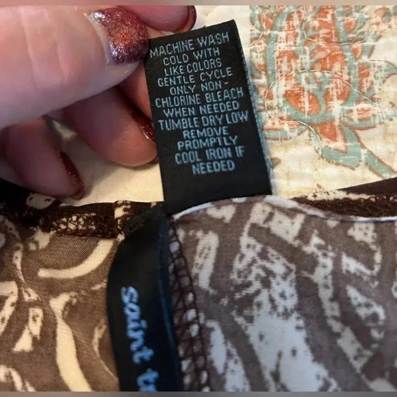 SAINT TROPEZ WEST Women’s Blouse Size Large EUC Measurement’s in pictures - Picture 6 of 8